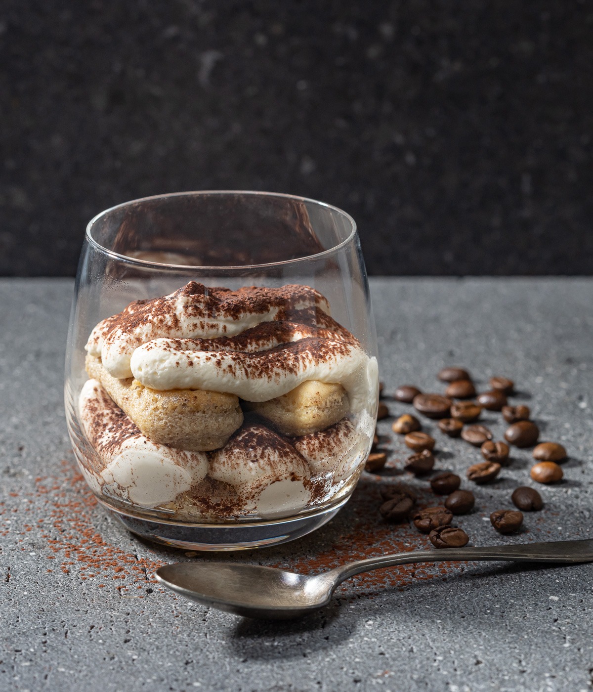 marsala gemengd met koffie hoort bij tiramisu